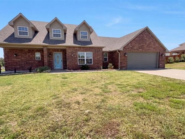 12 Wahnetah Lane, Lawton, OK 73507