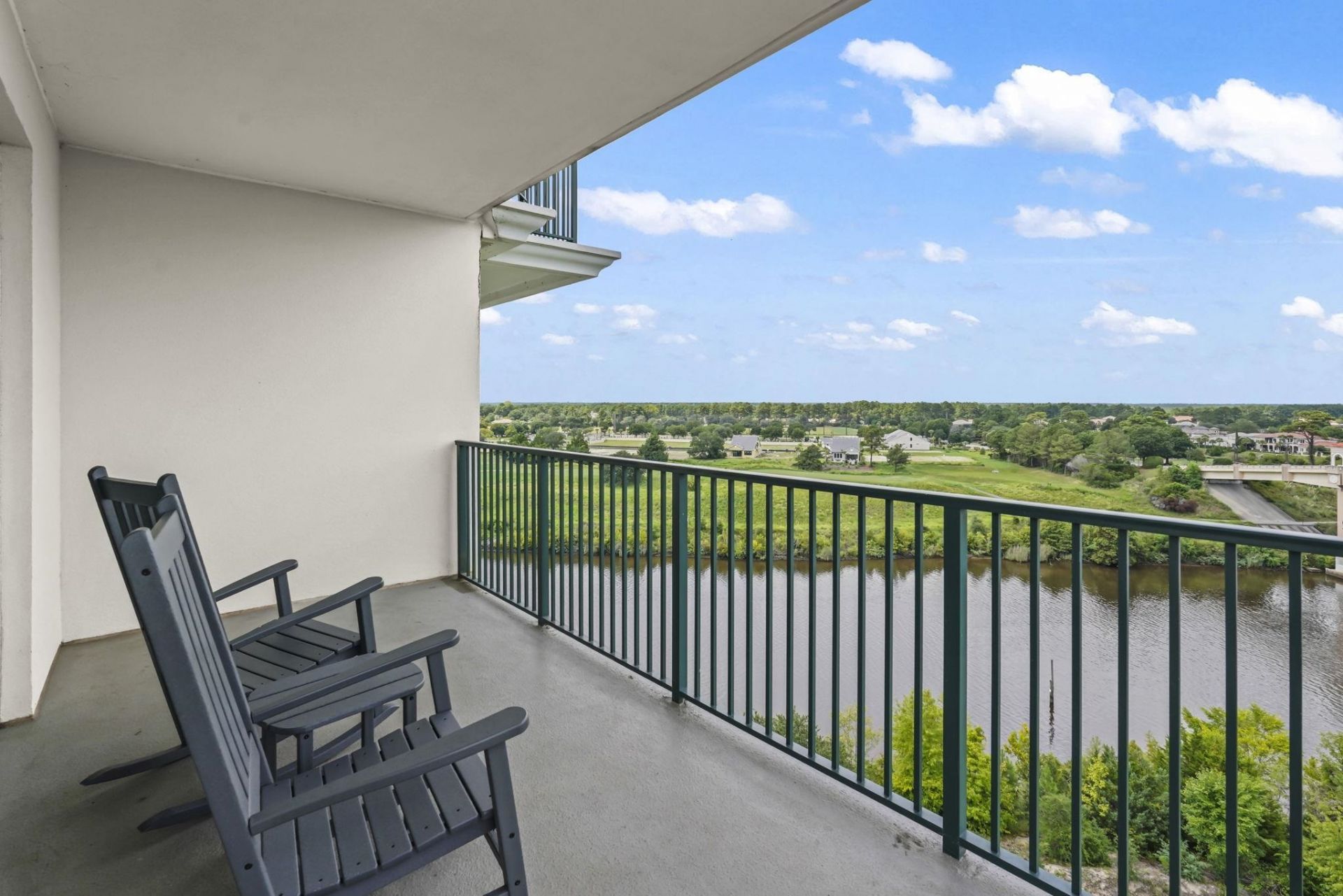 8121 Amalfi Pl. Photo 9