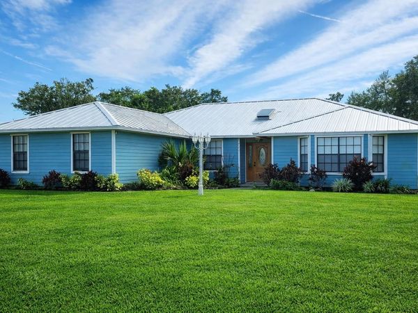 728 N FISCHER Circle, Sebastian, FL 32958