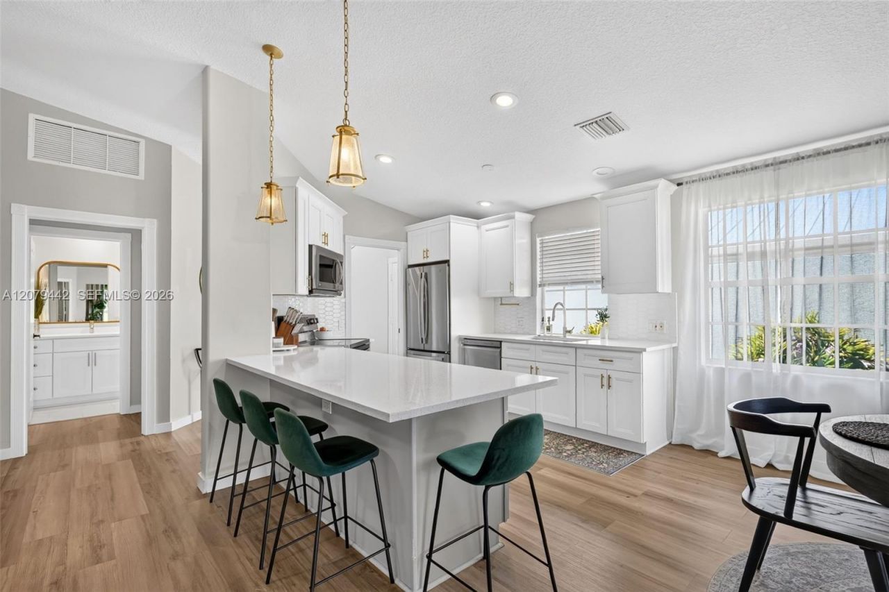1608 SW Waterfall Blvd, Palm City, FL 34990 Photo
