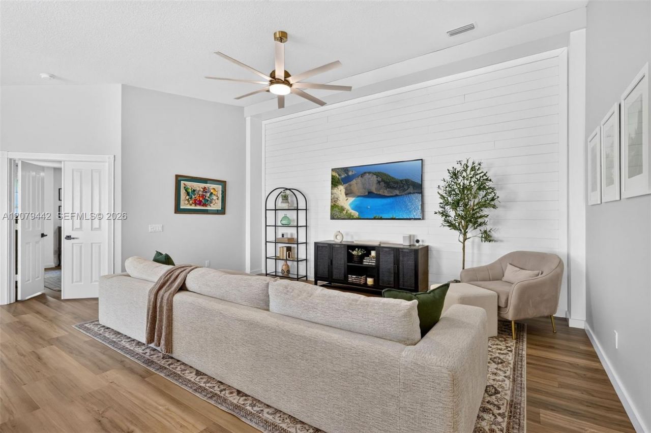 1608 SW Waterfall Blvd, Palm City, FL 34990 Photo