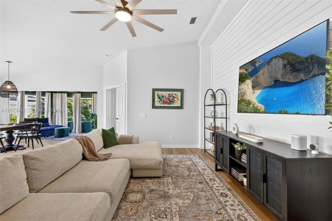 1608 SW Waterfall Blvd, Palm City, FL 34990 Photo