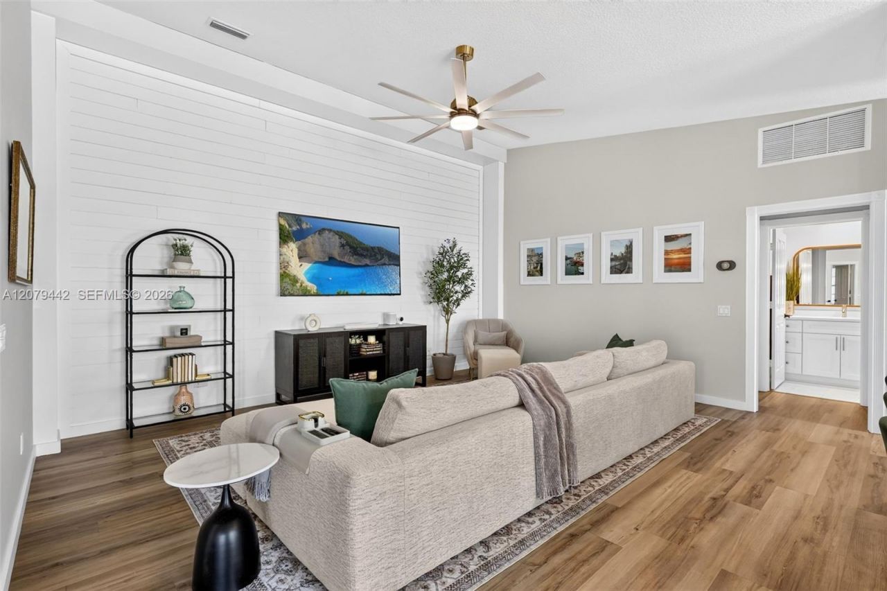 1608 SW Waterfall Blvd, Palm City, FL 34990 Photo