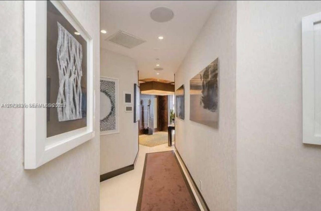 3802 NE 207th St , Unit 2802, Aventura, FL 33180 Photo