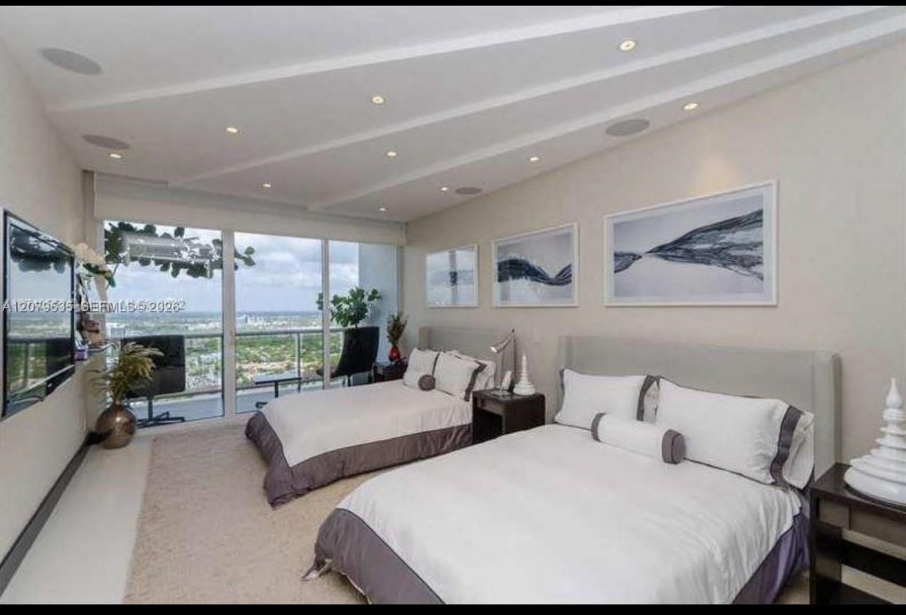 3802 NE 207th St , Unit 2802, Aventura, FL 33180 Photo
