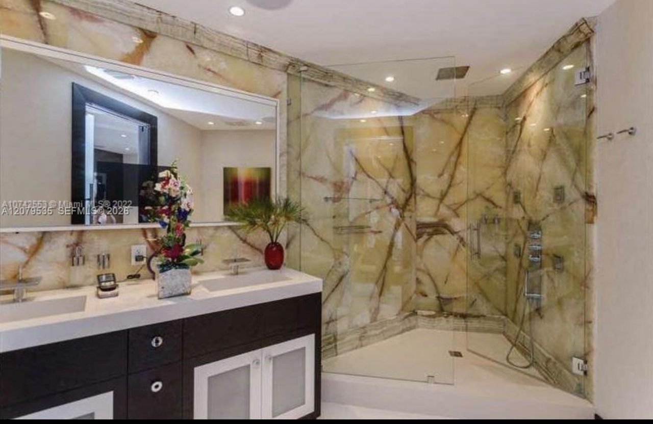 3802 NE 207th St , Unit 2802, Aventura, FL 33180 Photo