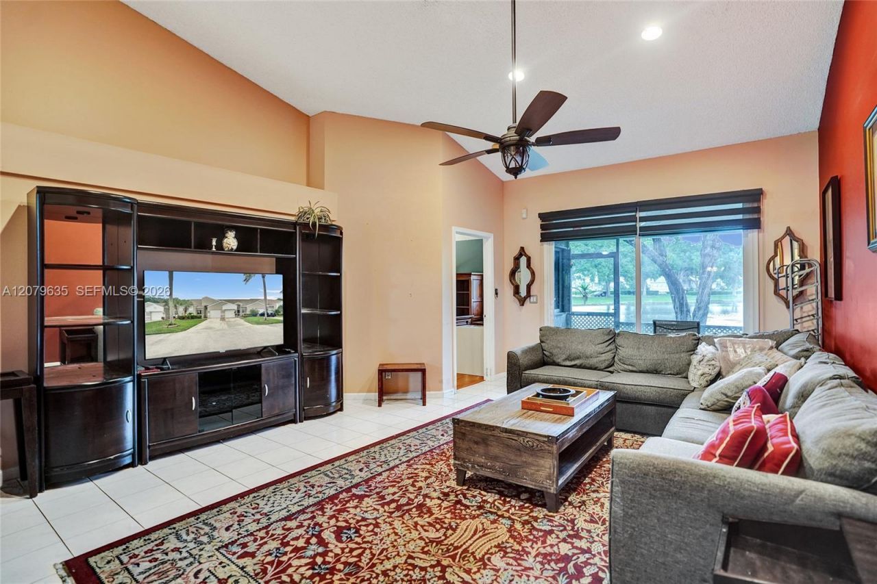 9130 Vineland Ct , Unit D, Boca Raton, FL 33496 Photo