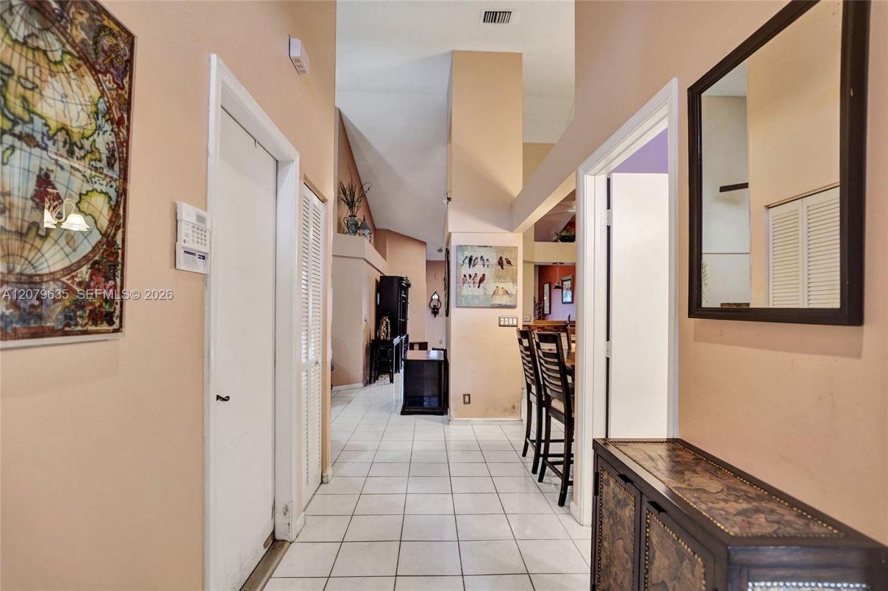9130 Vineland Ct , Unit D, Boca Raton, FL 33496 Photo