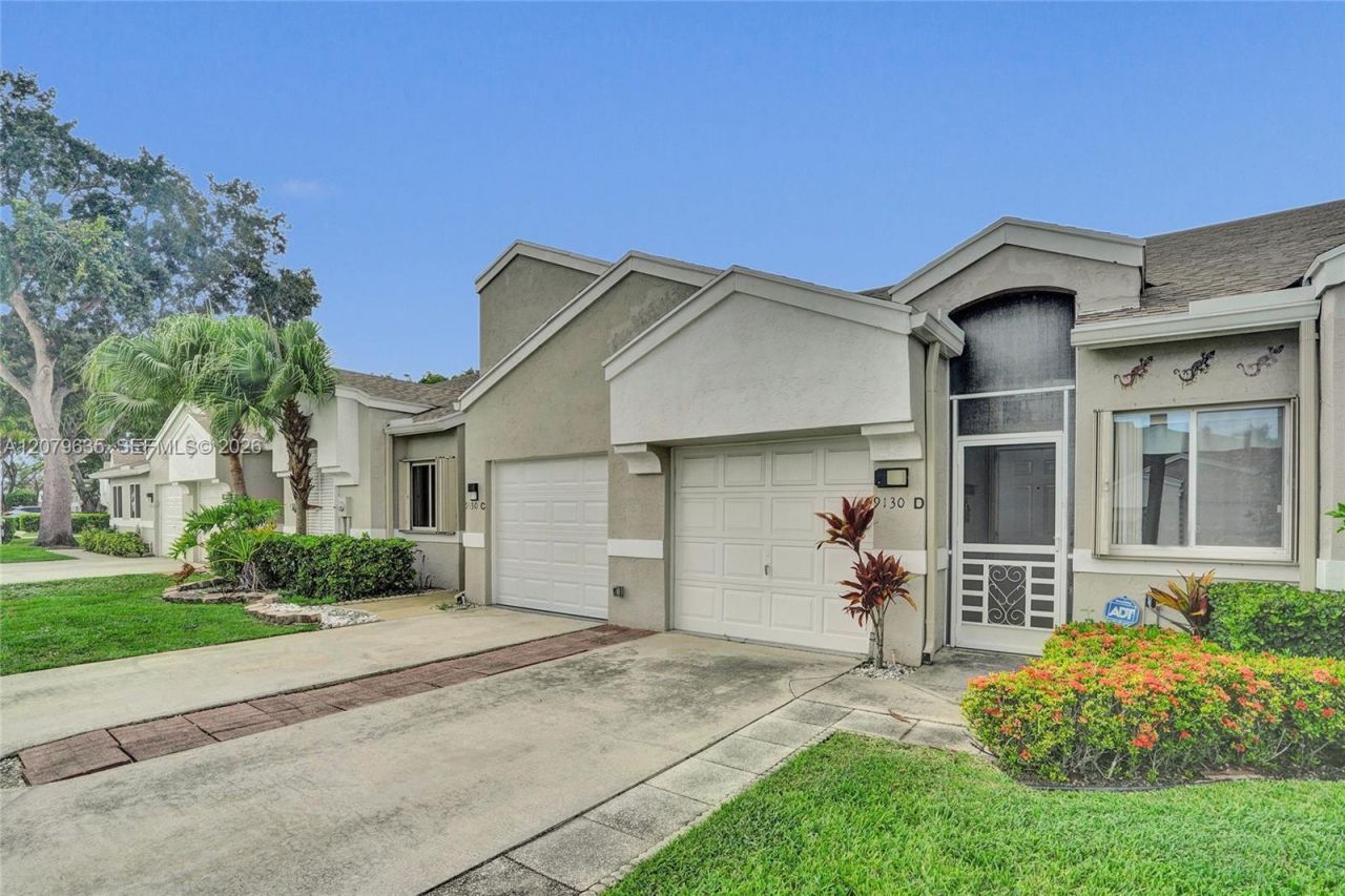 9130 Vineland Ct , Unit D, Boca Raton, FL 33496 Photo