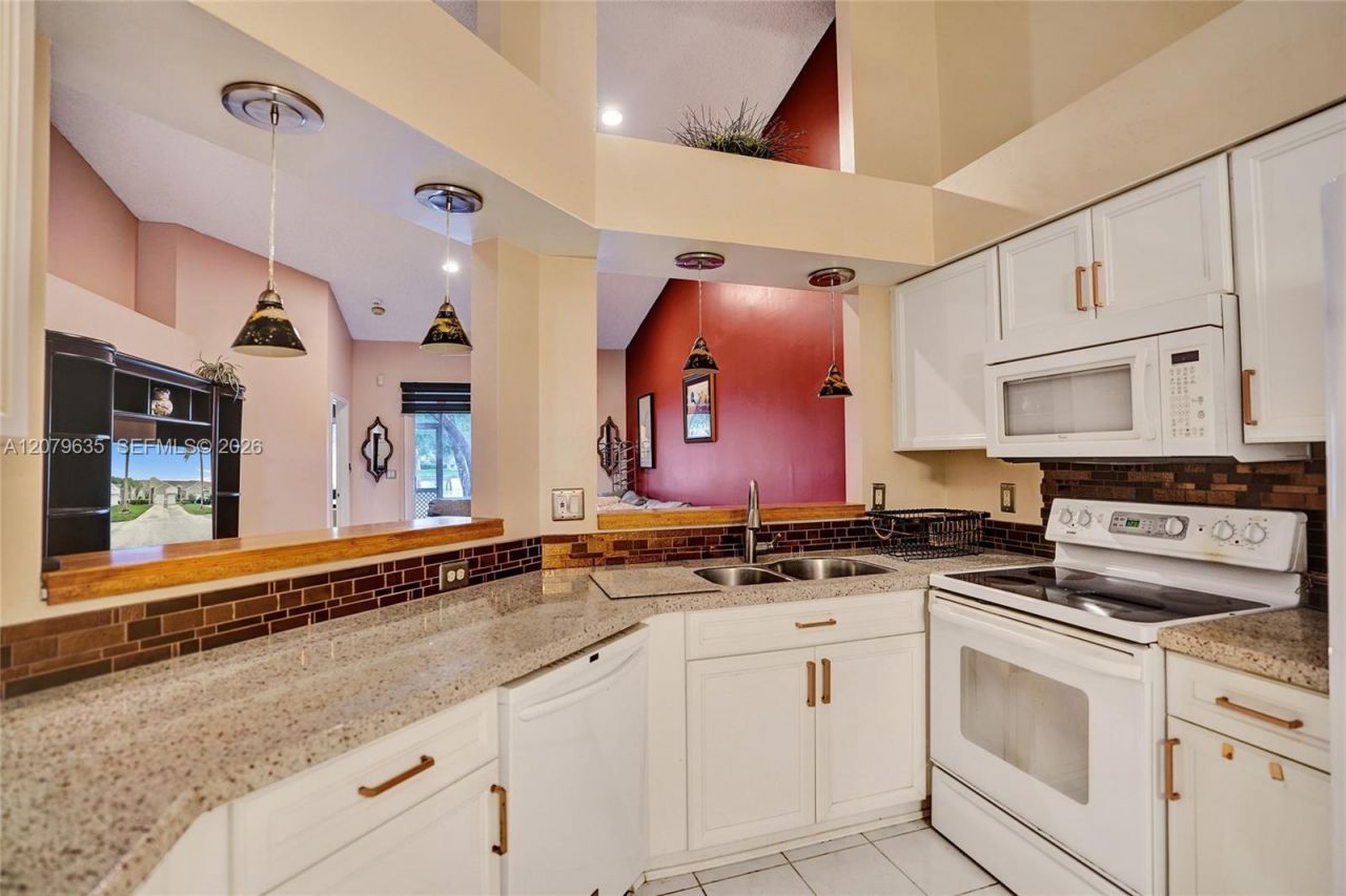 9130 Vineland Ct , Unit D, Boca Raton, FL 33496 Photo