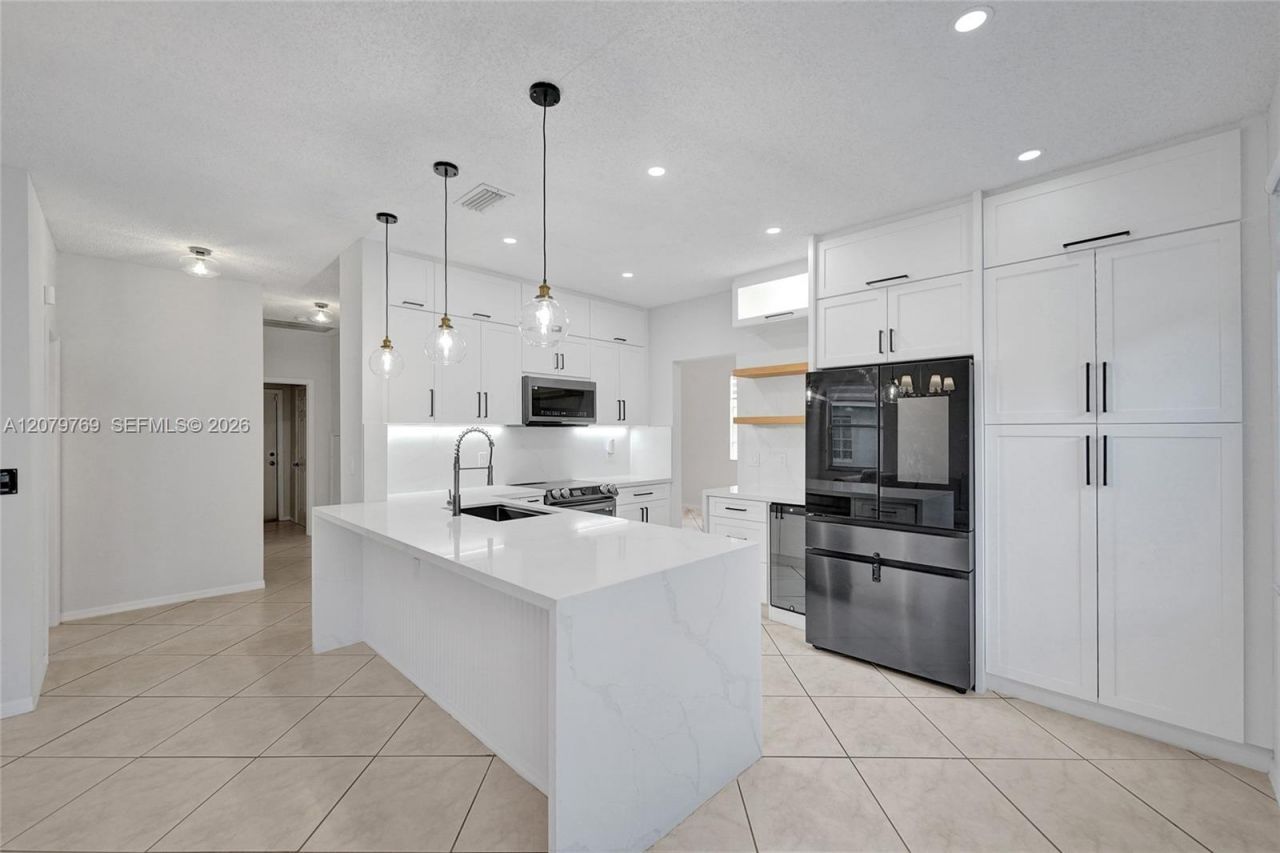 16227 NW 19th St, Pembroke Pines, FL 33028 Photo