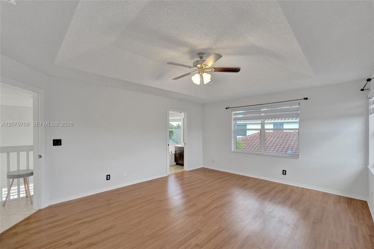 16227 NW 19th St, Pembroke Pines, FL 33028 Photo