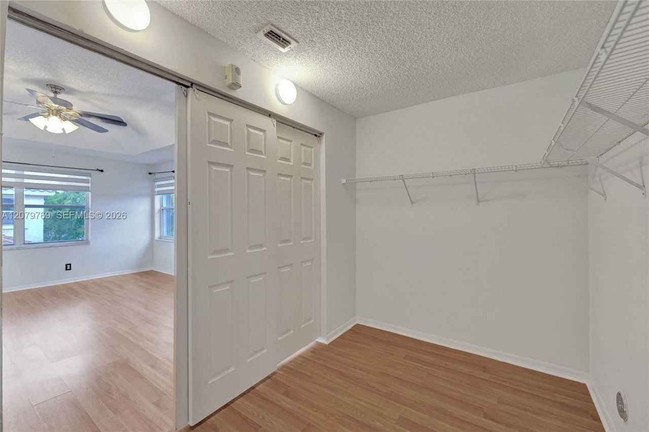 16227 NW 19th St, Pembroke Pines, FL 33028 Photo