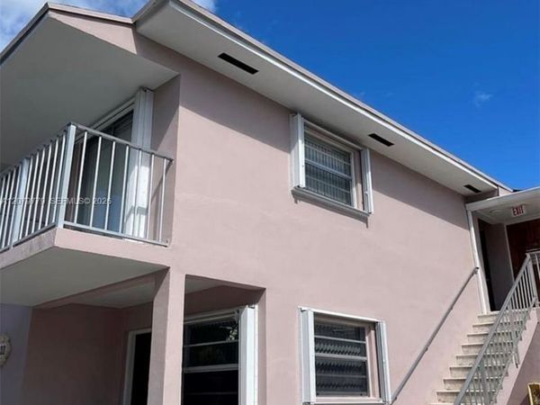 827 SW 11th Ave , Unit 5, Miami, FL 33130