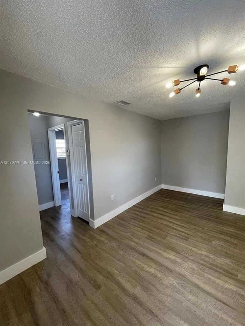 827 SW 11th Ave , Unit 5, Miami, FL 33130 Photo