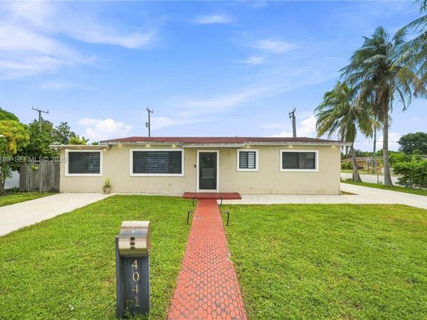 4041 W 8th Ave , Hialeah, FL 33012