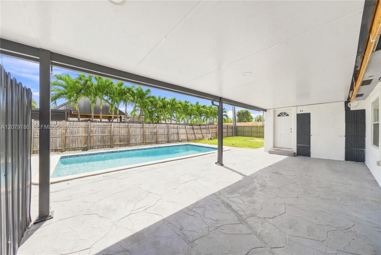 4041 W 8th Ave , Hialeah, FL 33012 Photo