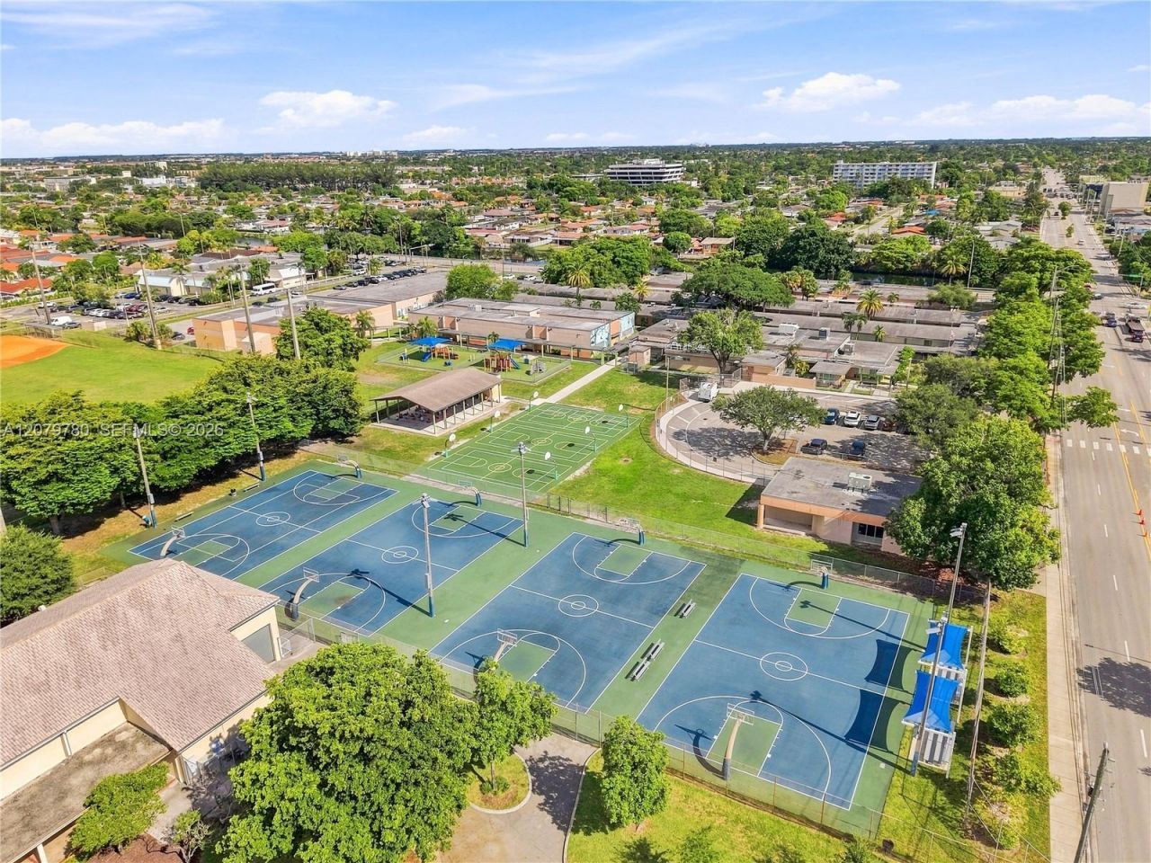 4041 W 8th Ave , Hialeah, FL 33012 Photo