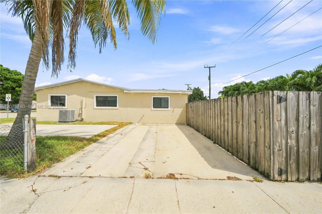 4041 W 8th Ave , Hialeah, FL 33012 Photo