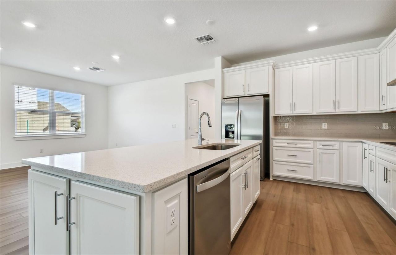 37343 Clinch Circle , Zephyrhills, FL 33540 Photo