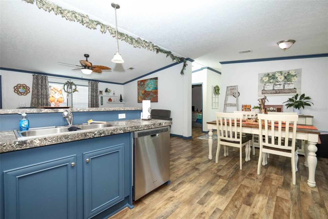 44031 East Road , Paisley, FL 32767 Photo