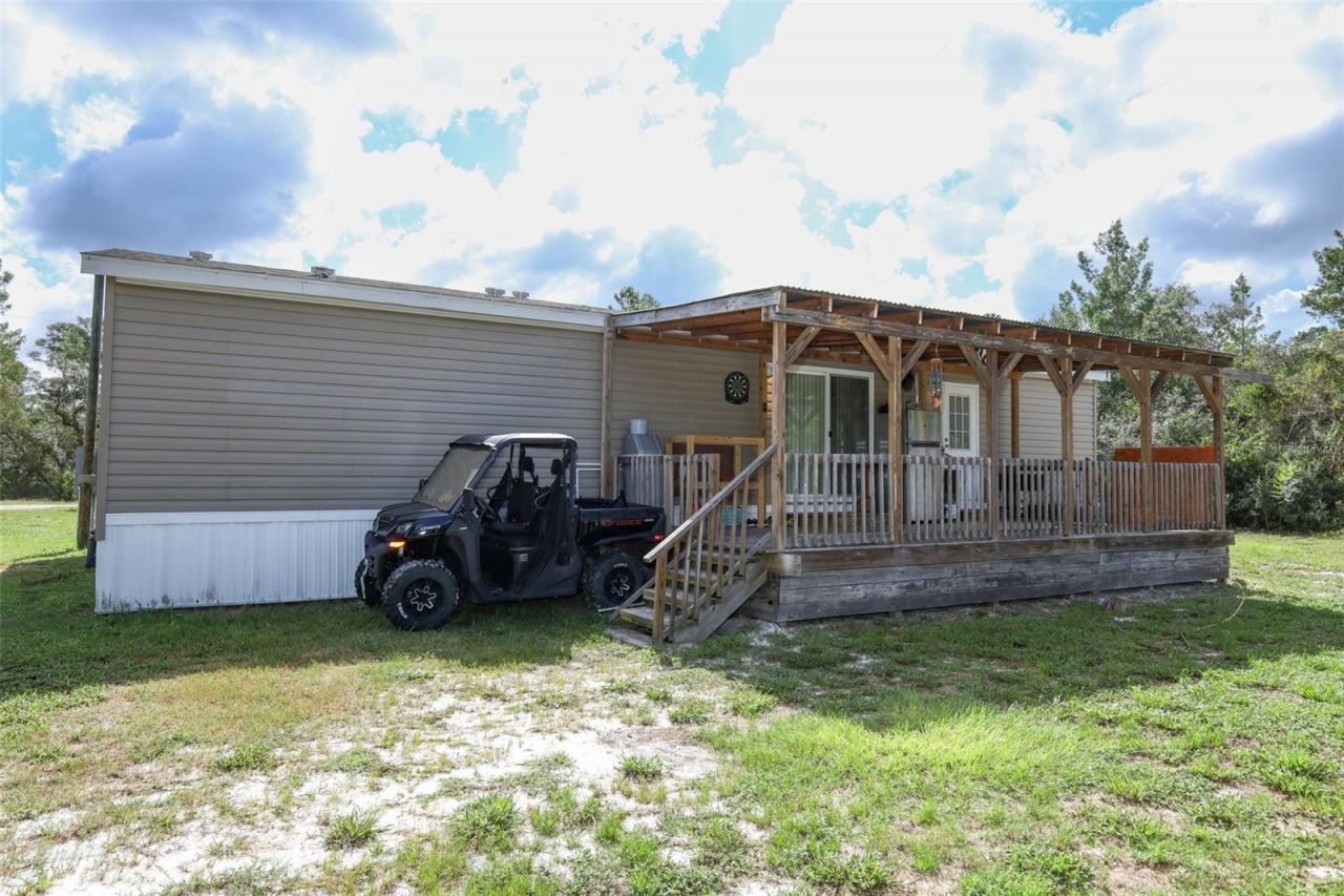44031 East Road , Paisley, FL 32767 Photo