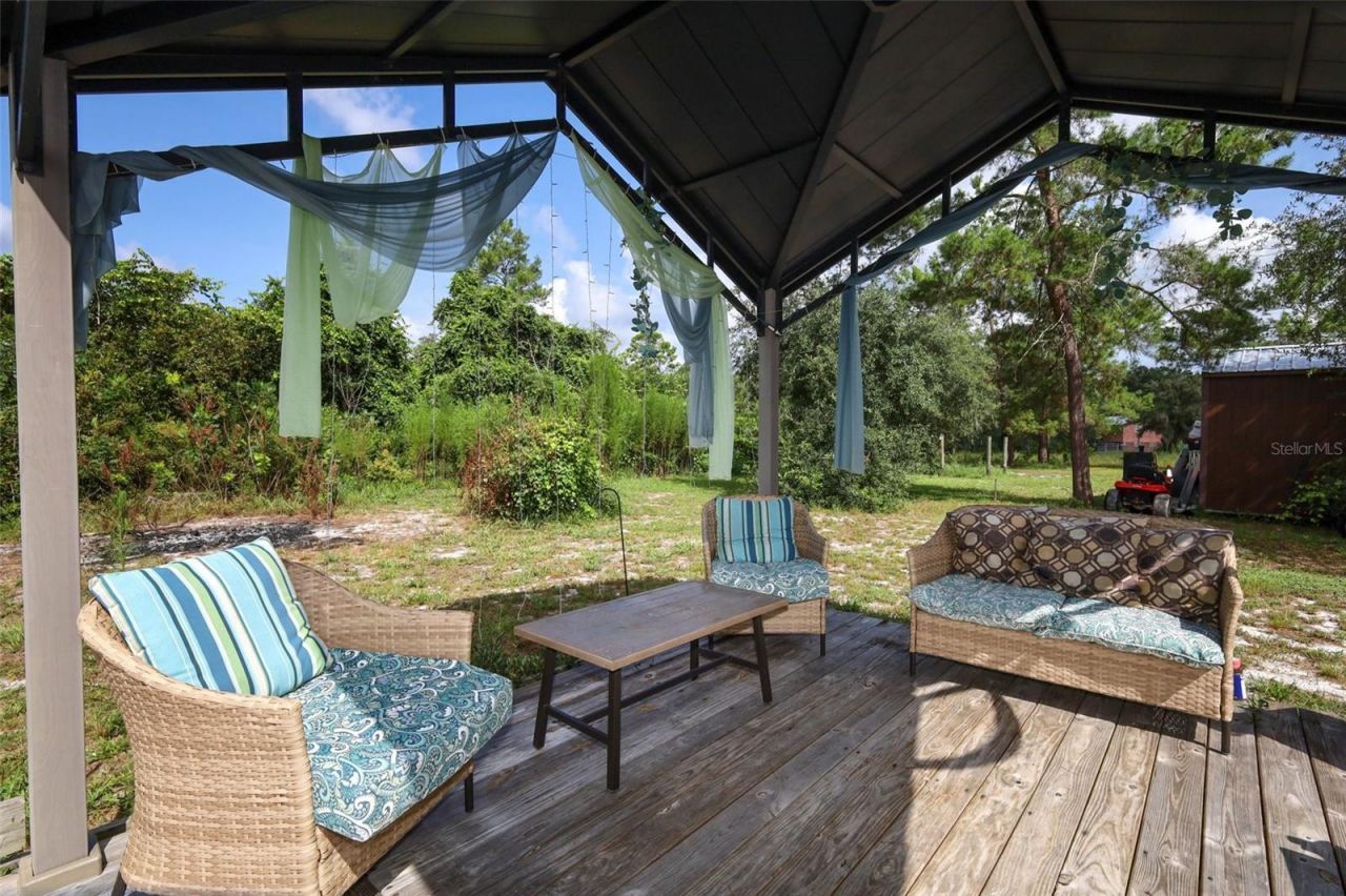 44031 East Road , Paisley, FL 32767 Photo