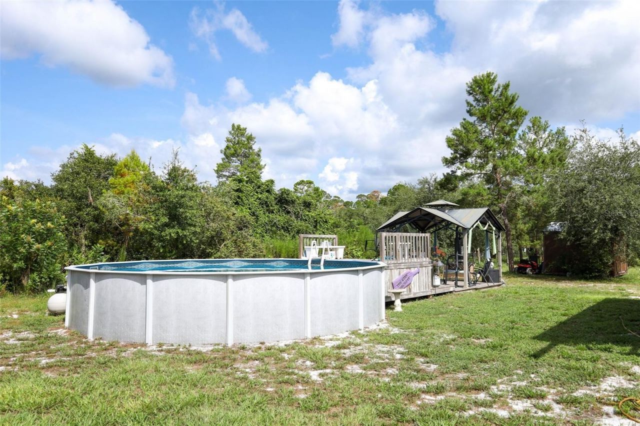 44031 East Road , Paisley, FL 32767 Photo