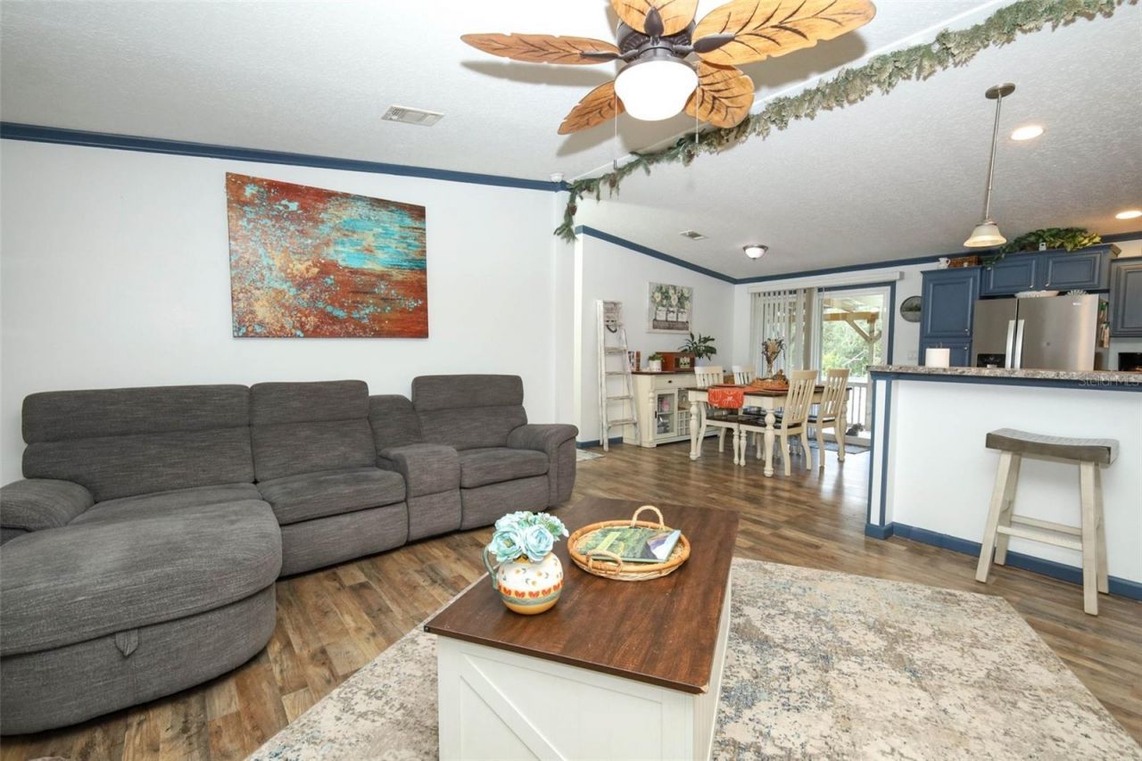 44031 East Road , Paisley, FL 32767 Photo