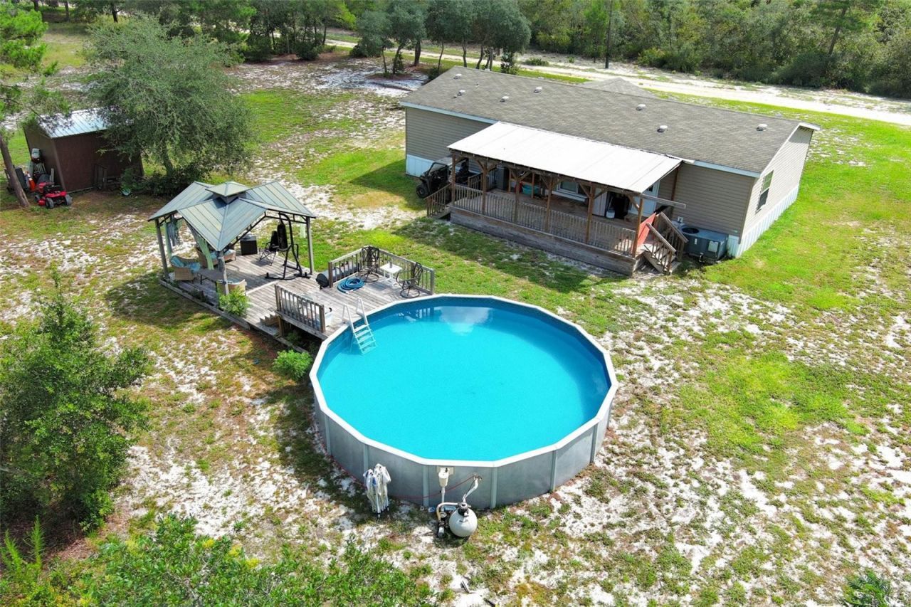 44031 East Road , Paisley, FL 32767 Photo