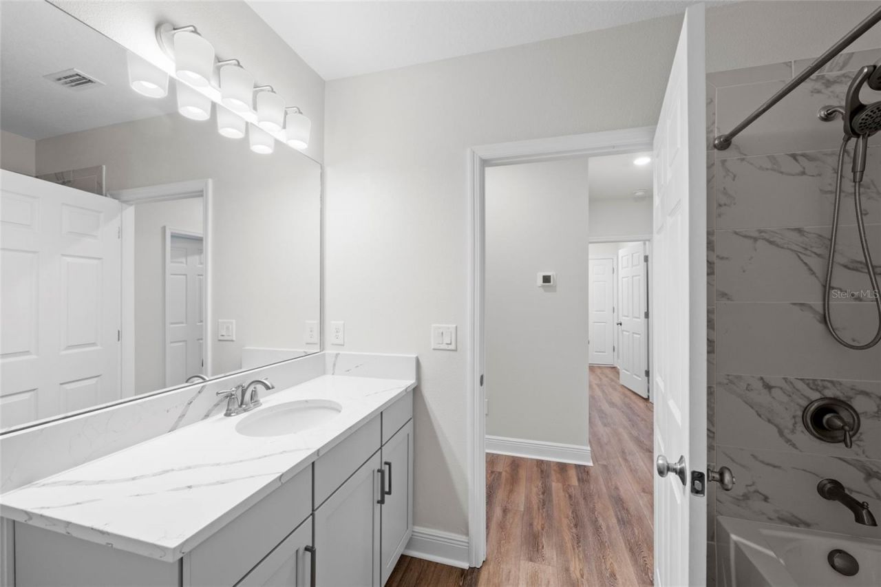 5540 Patano Loop, Palmetto, FL 34221 Photo
