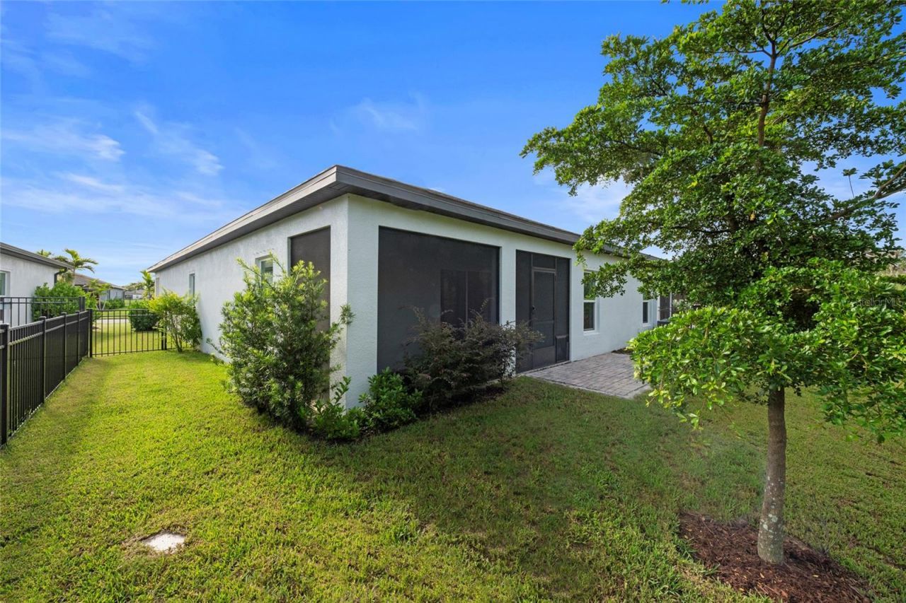 5540 Patano Loop, Palmetto, FL 34221 Photo