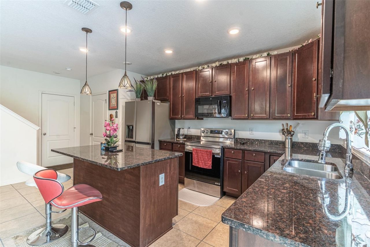15107 Zenith Avenue, Mascotte, FL 34753 Photo