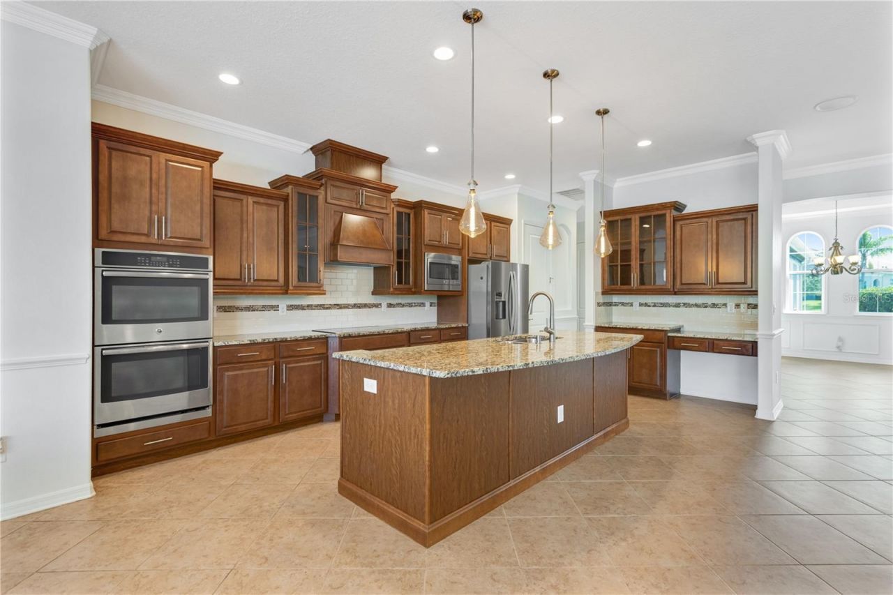 614 165th Street E, Bradenton, FL 34212 Photo