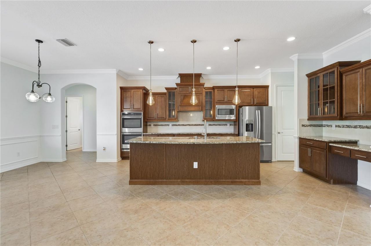 614 165th Street E, Bradenton, FL 34212 Photo