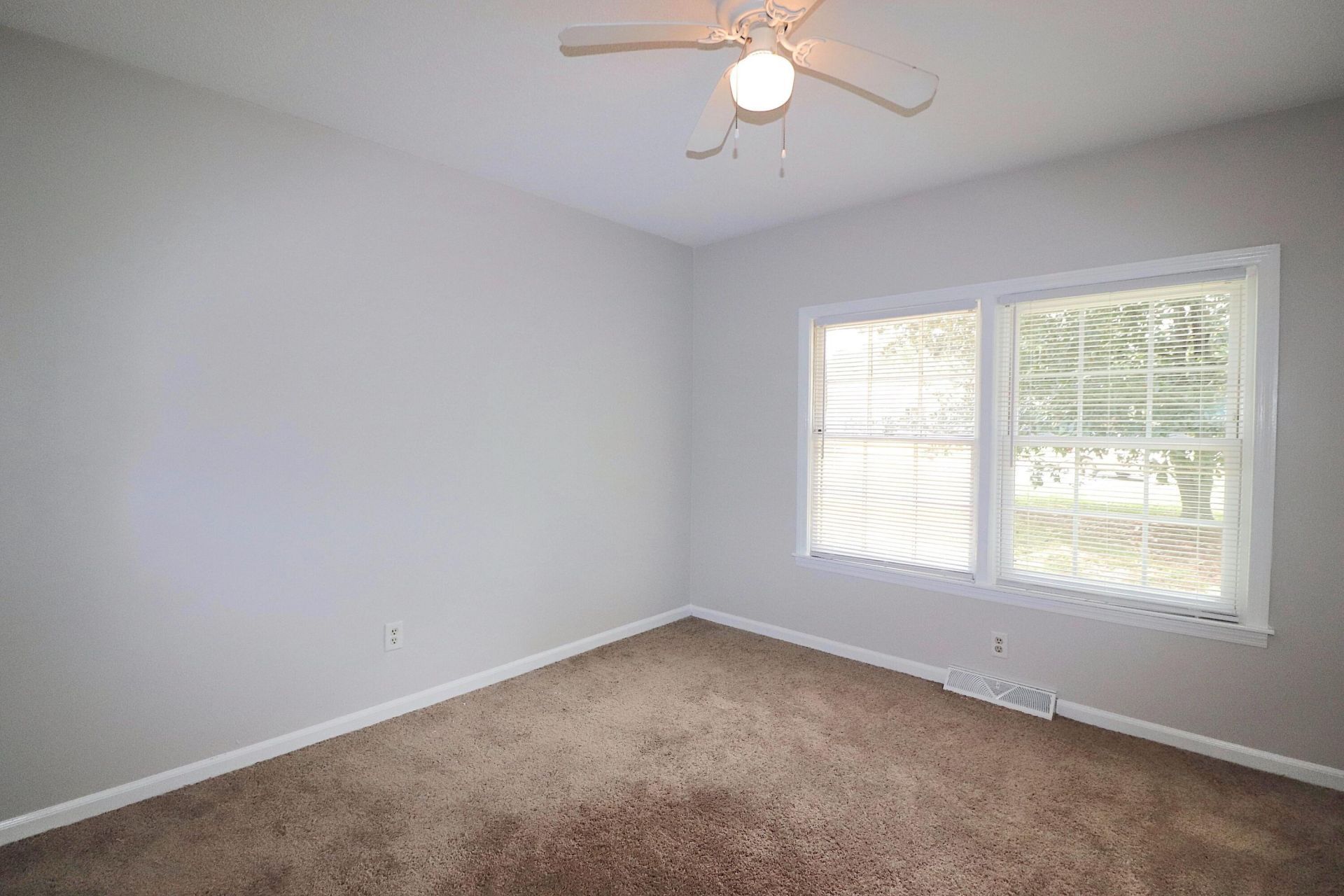 2395 Vistavia Road Photo 13