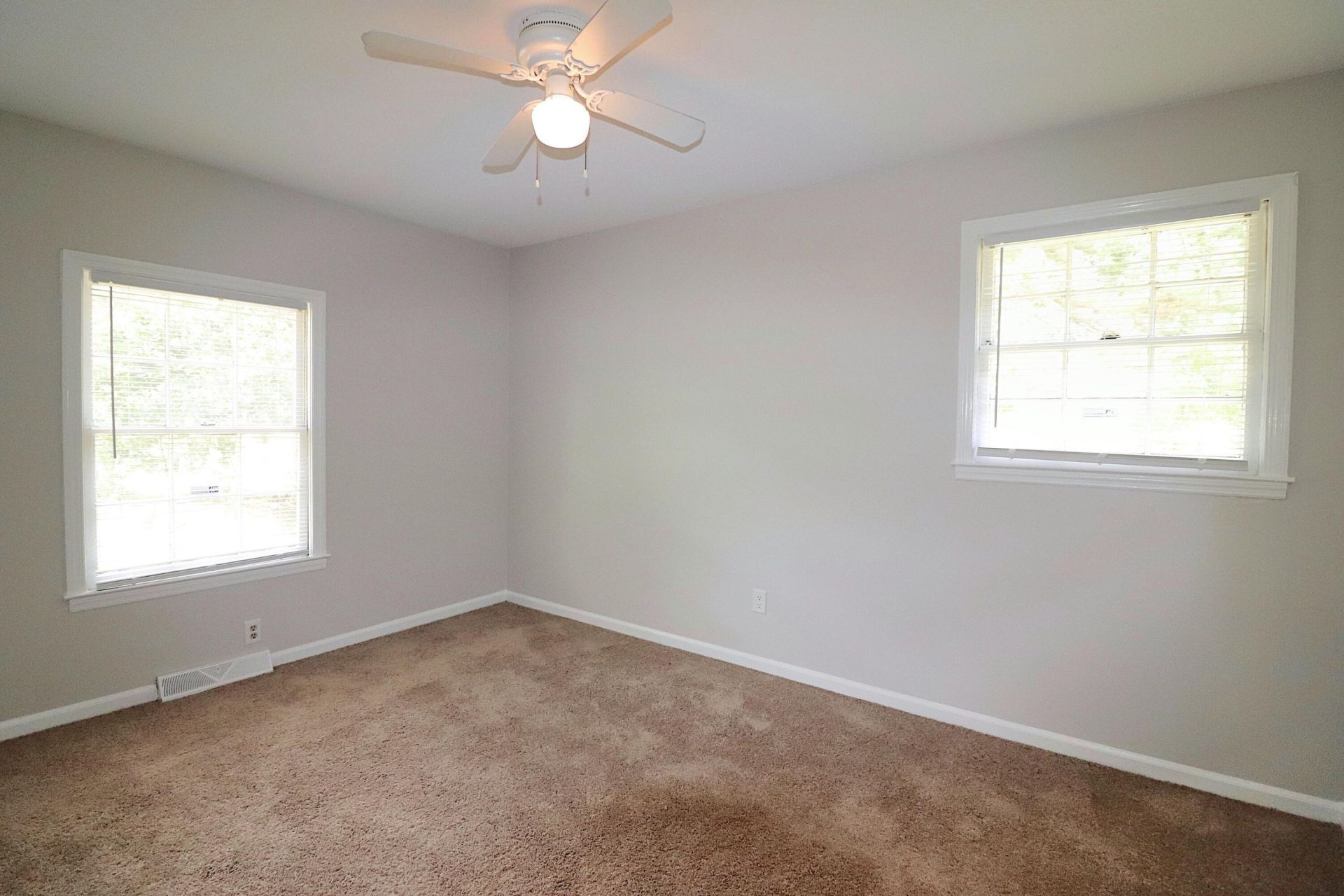 2395 Vistavia Road Photo 14