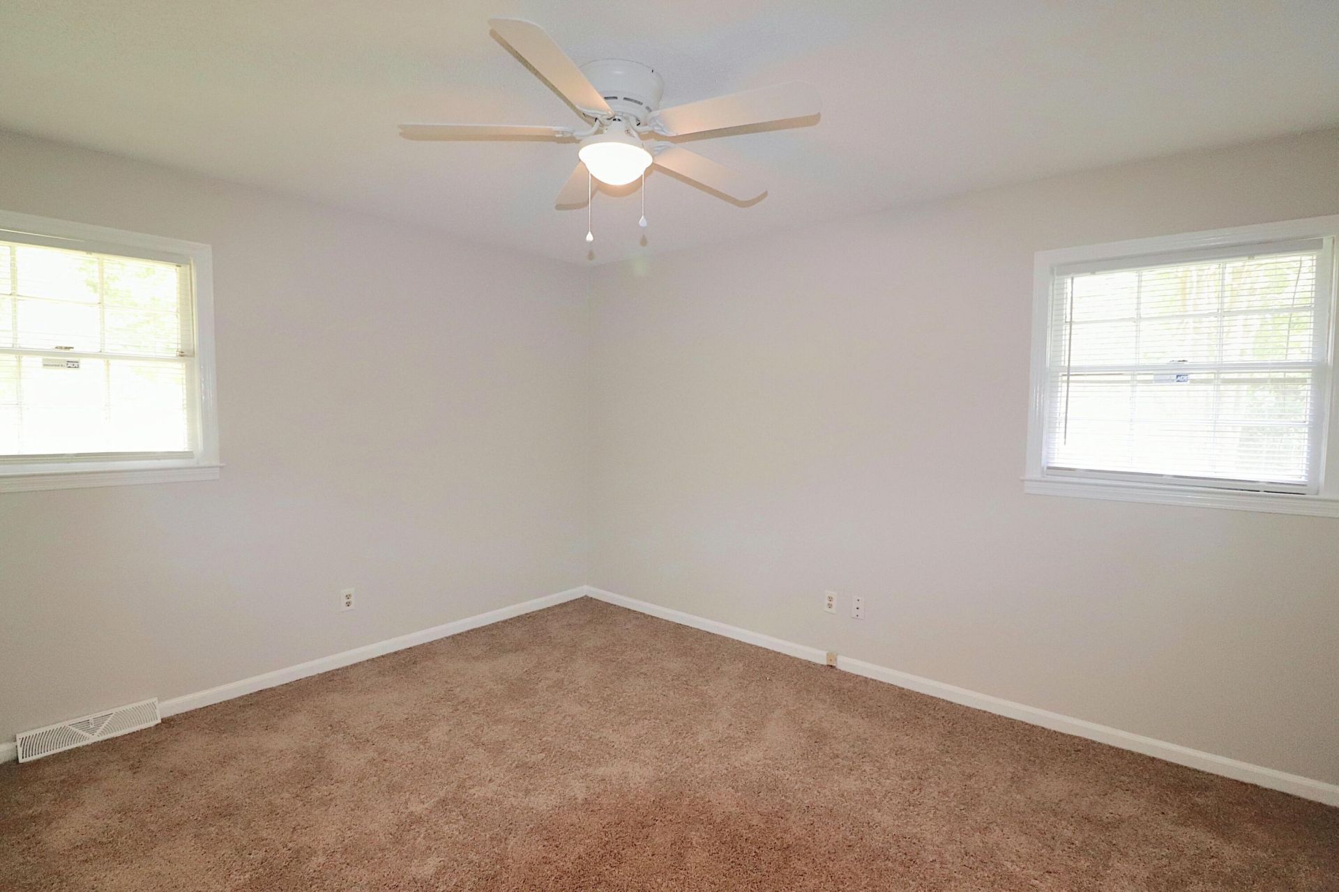 2395 Vistavia Road Photo 15