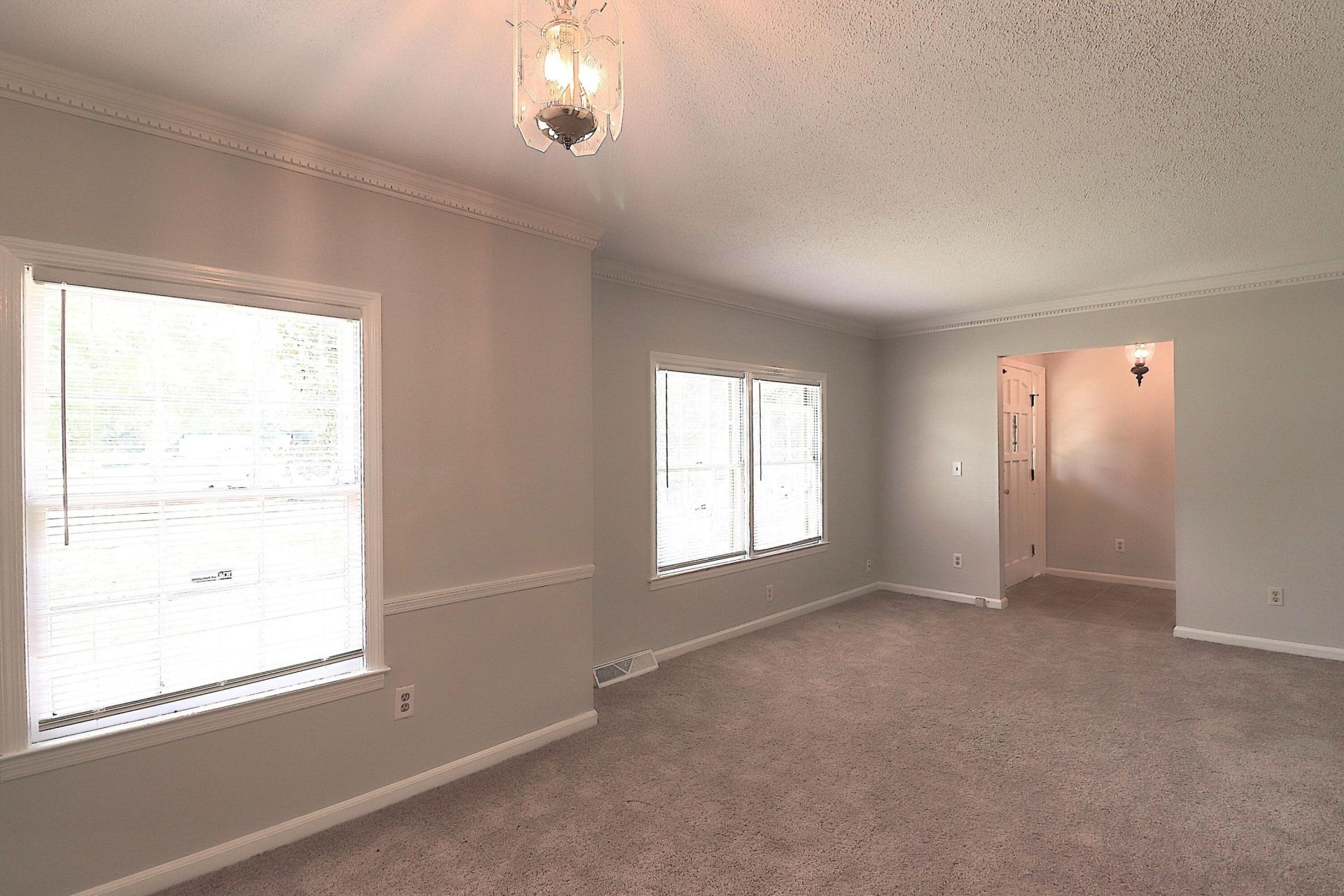2395 Vistavia Road Photo 4