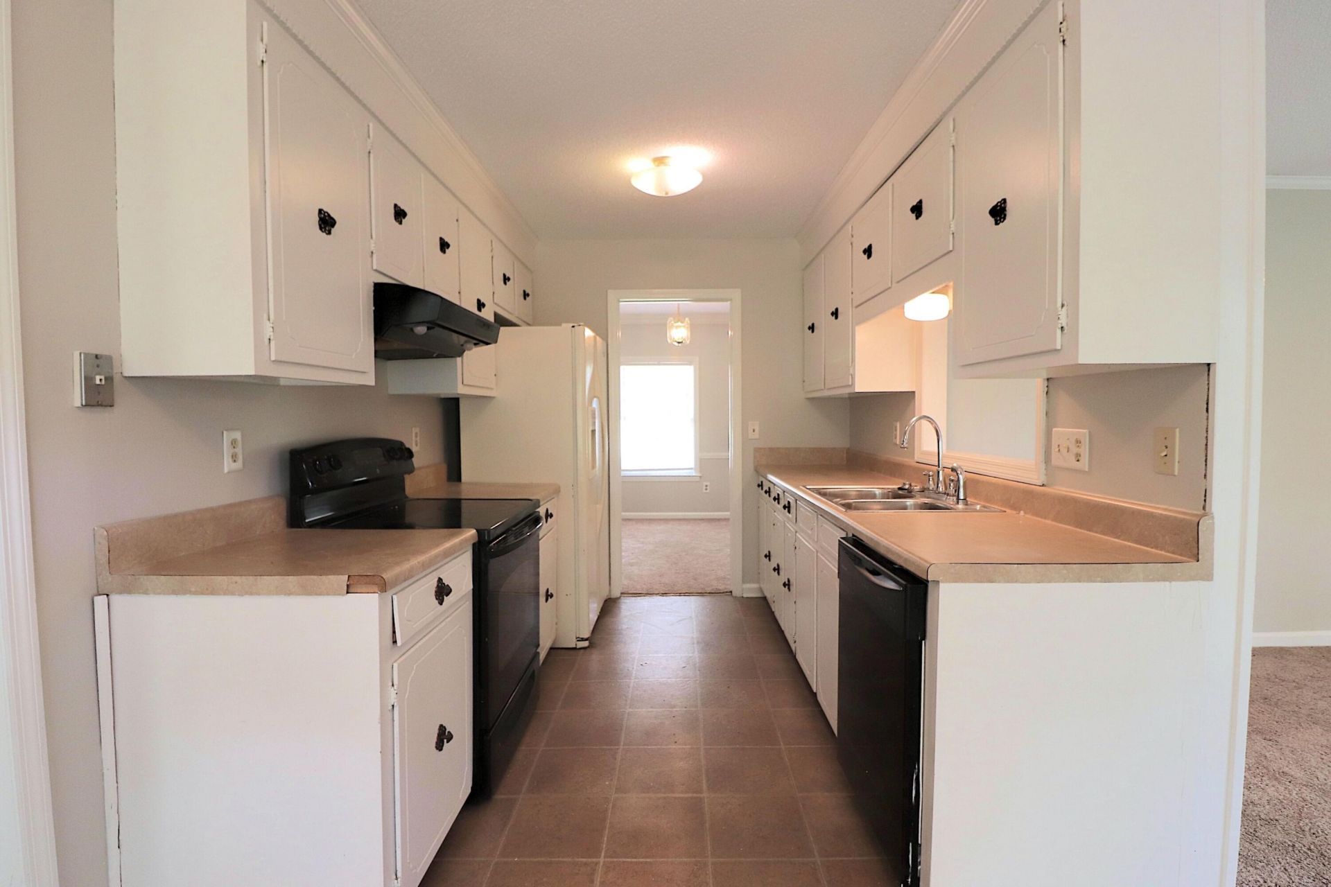 2395 Vistavia Road Photo 5