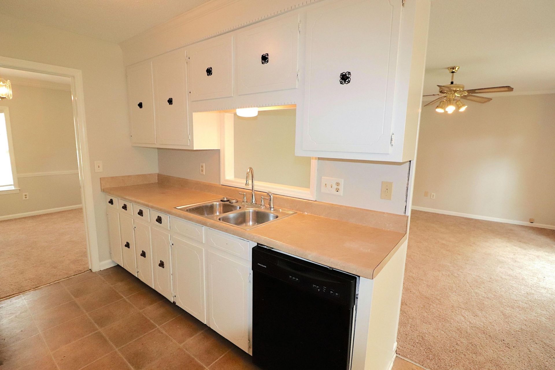 2395 Vistavia Road Photo 7