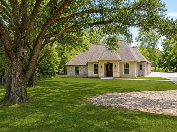 18137 Greenwell Springs Rd, Greenwell Springs, LA 70739