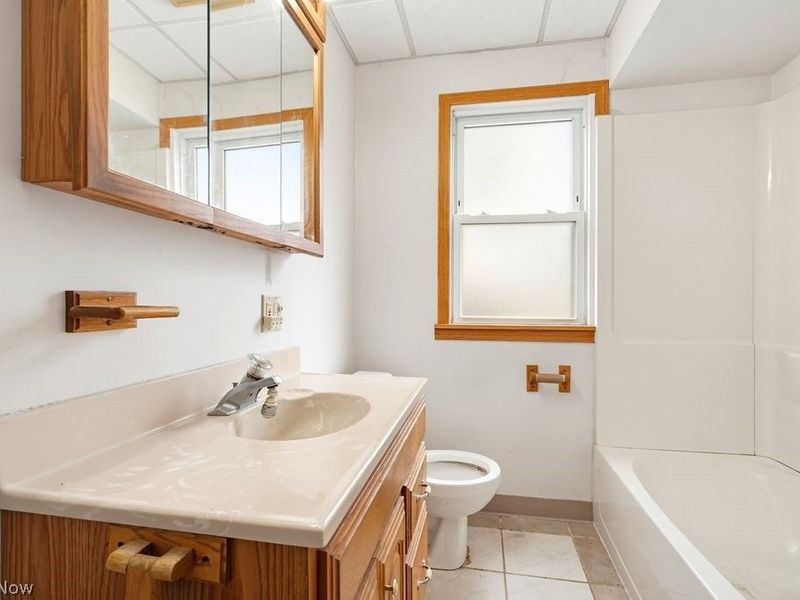 11102 Park Heights Avenue, Garfield Heights, OH 44125 Photo 6