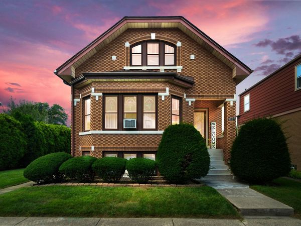 4006 Sunnyside Avenue , Brookfield, IL 60513