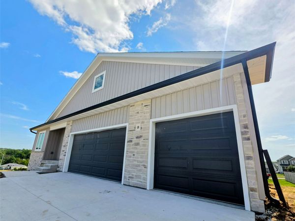 1507 W Lincoln Place, Indianola, IA 50125