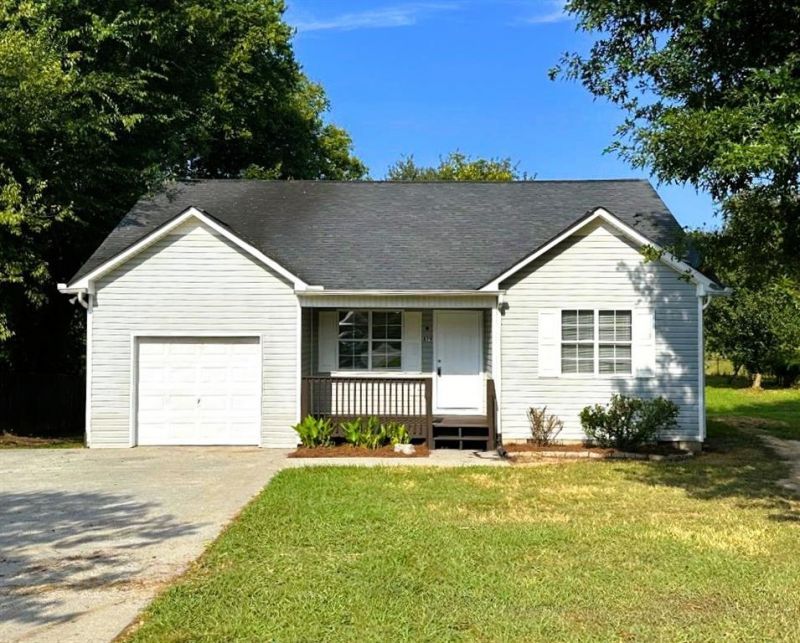 879 Buck Boulevard Se, Calhoun, GA 30701 Main Photo