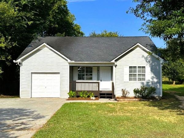 879 Buck Boulevard SE, Calhoun, GA 30701