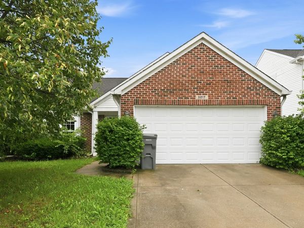 3217 Creekshore Drive , Indianapolis, IN 46268