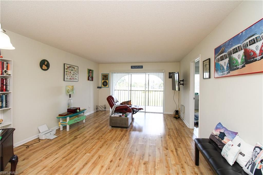 41 High Point Cir S, Unit 303, Naples, FL 34103 Photo