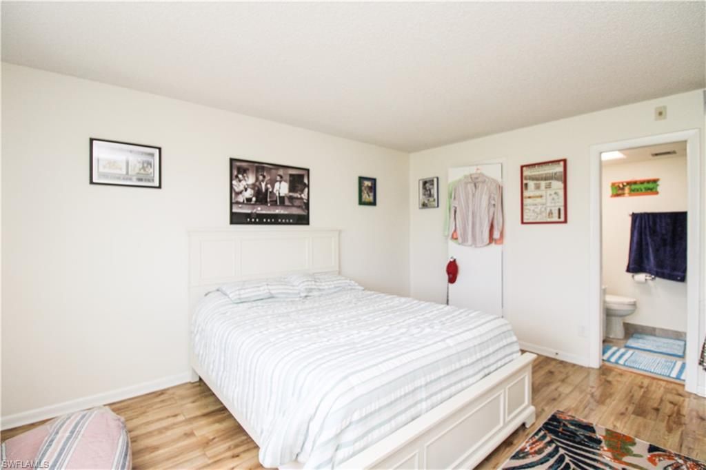 41 High Point Cir S, Unit 303, Naples, FL 34103 Photo
